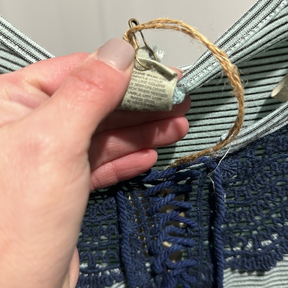 New Buckle gimmicks long sleeve top - Picture 3 of 6